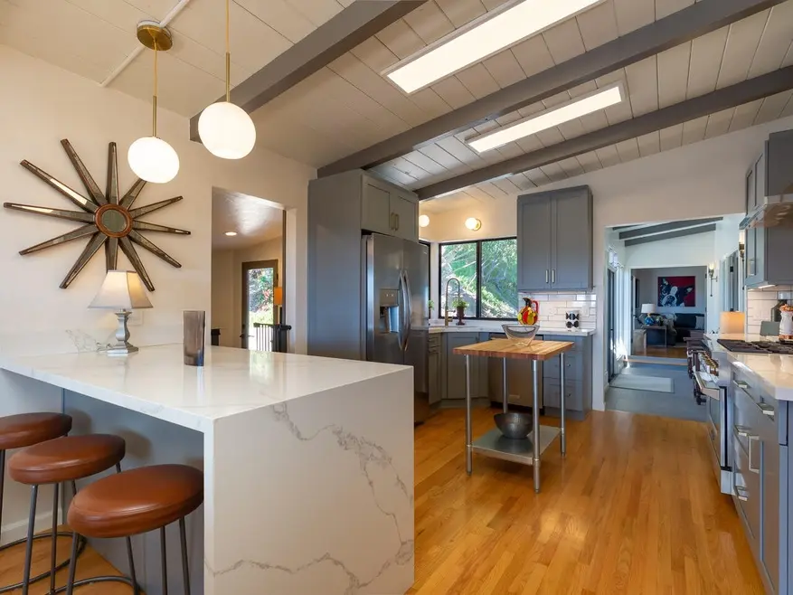 Lillian kitchen